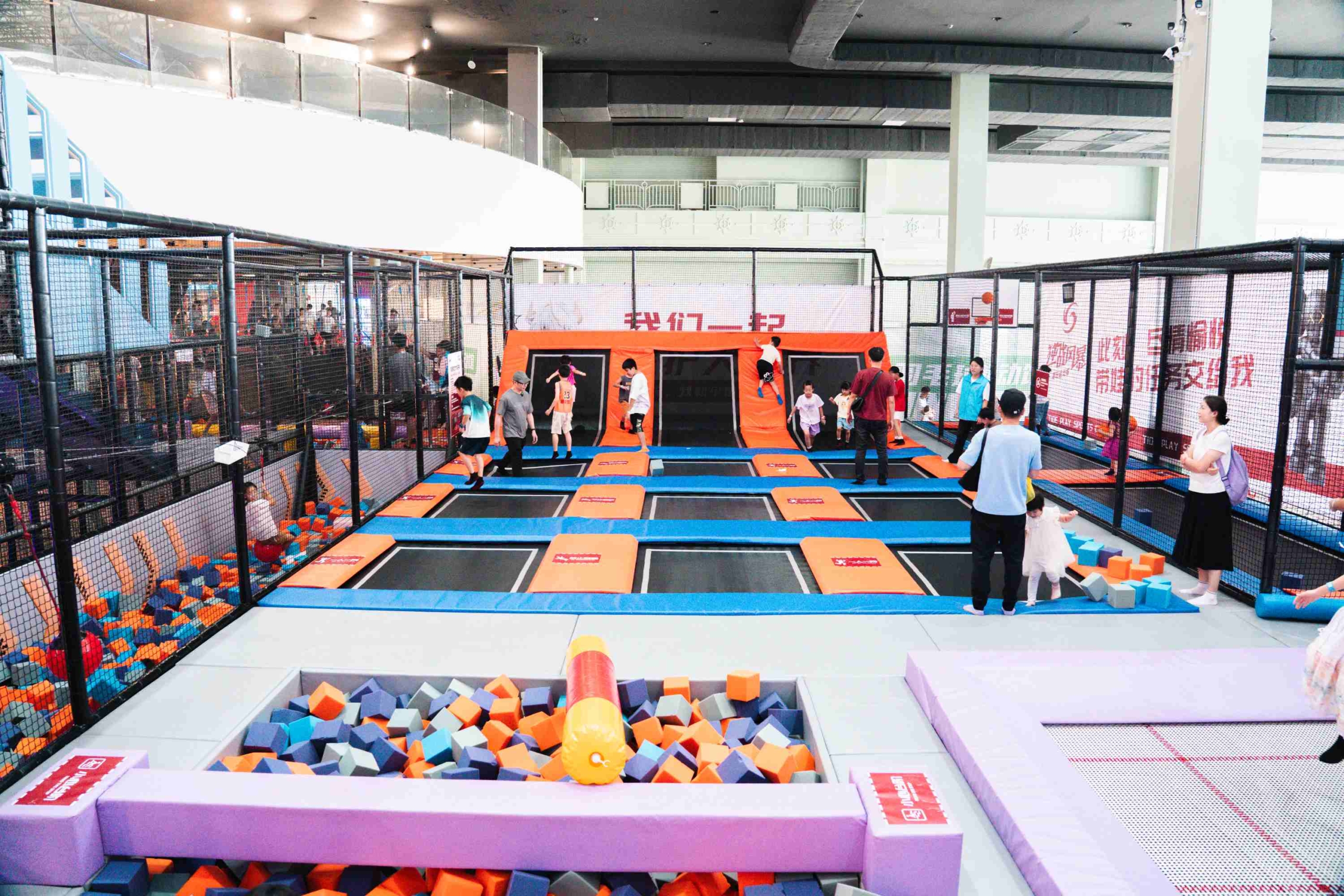 Seizing the $5.35 Billion Market: Your B2B Guide to Middle East Amusement Equipment Procurement