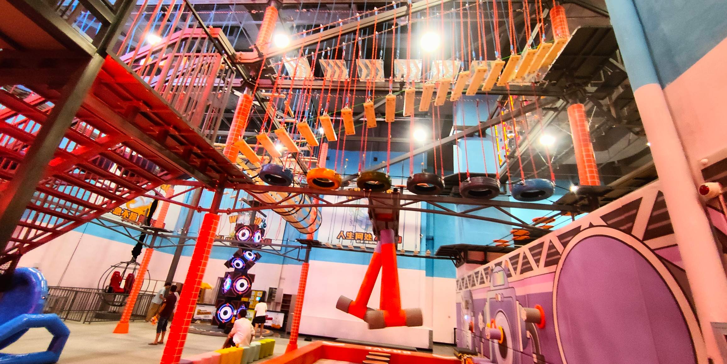 Designing the Future of Entertainment: How the Mobius Belt Principle Enhances the Safety and Experience of Amusement Equipment